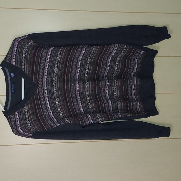 Consensus sweater - Picture 1 of 5